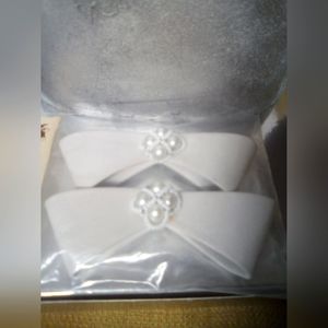 Vintage bow style shoe clips